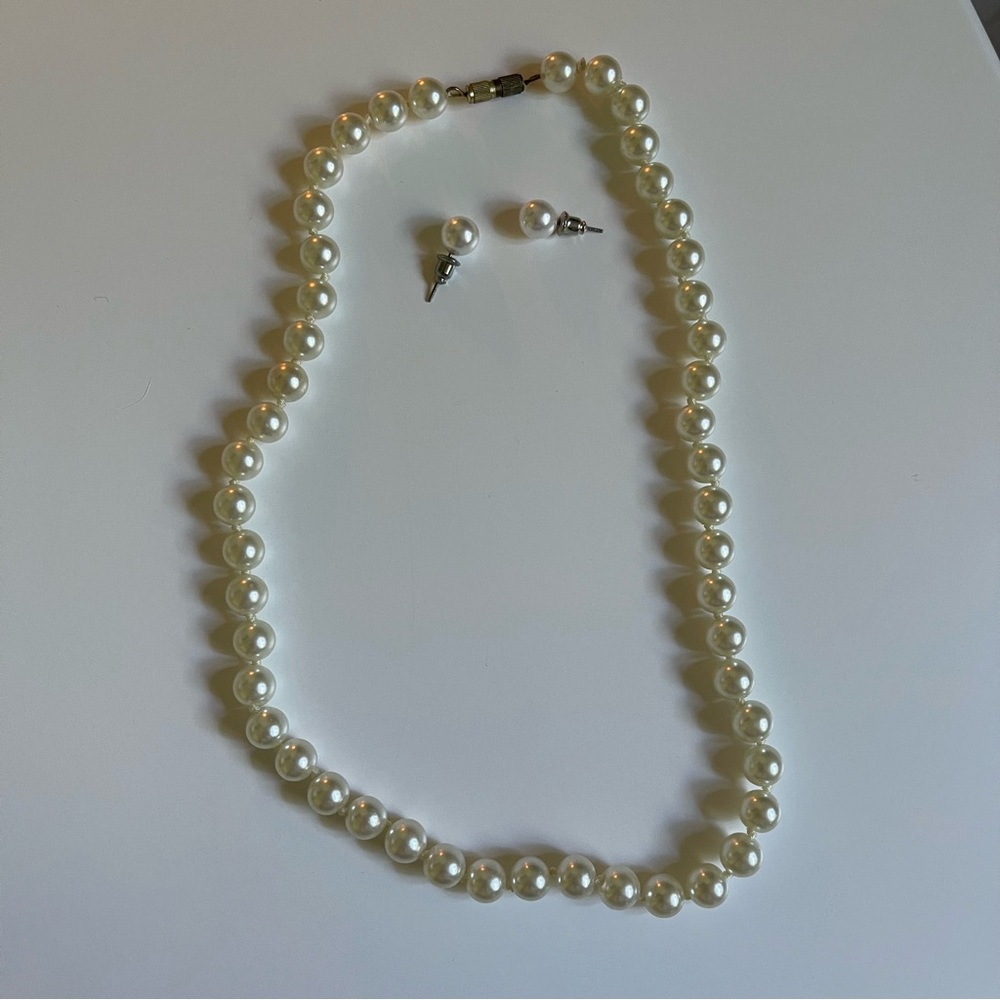 Faux Pearl Set - Necklace & Earrings